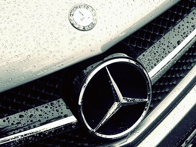 logo of Mercedes Benz